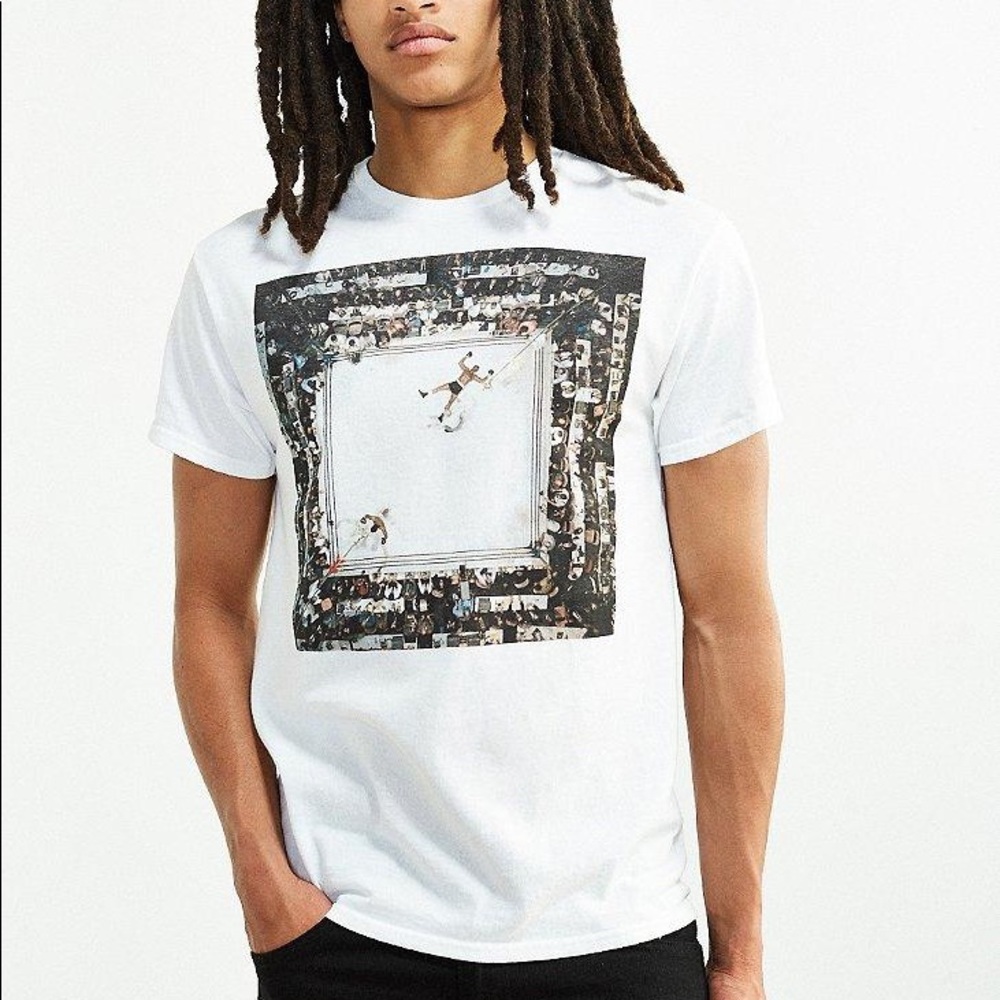 Urban Outfitters- Ali vs. Williams Knockou…